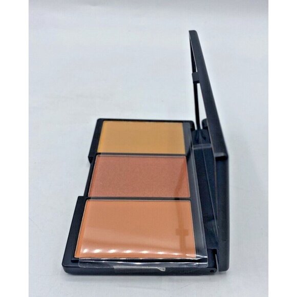 SLEEK Makeup Blush By 3 Palette Compact W Mirror NEW Take A Cheeky Peek 367 - Picture 3 of 8
